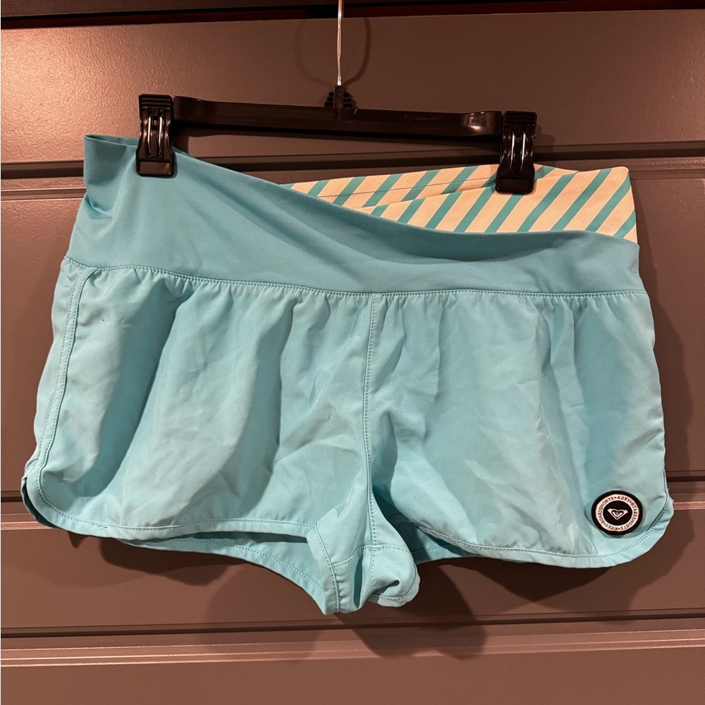 Roxy board shorts size L